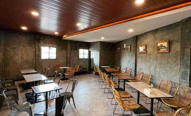 Ruang Usaha Coffee Resto Estetik Aktif dekat Kampus UNS Akses Jalan Utama Ramai