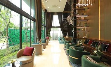 Town in Town Area! Near SISB!Luxury Built-in Home with Underground Power Lines!3 Storeys, 3 Parking Spaces! For Sale The City Ekkamai–Ladprao