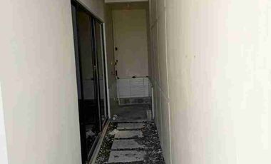 Dikontrakan Rumah 2 Lantai Baru,Luas 80m2
Lokasi Strategis Jebres,Solo