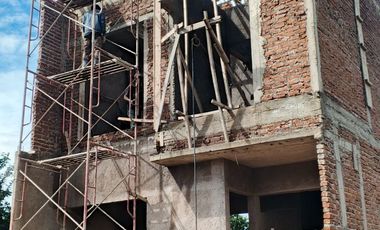 Diskon Puluhan Juta Dekat Cipageran Cimahi Rumah 2 Lantai Balkon Indah