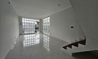 Ruko Modern 2 Lantai Siap Pakai Dijual, di Kerobokan