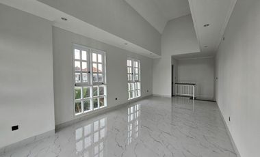 Ruko Modern 2 Lantai Siap Pakai Dijual, di Kerobokan