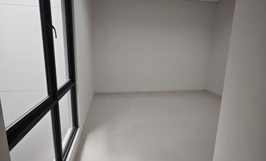 Rumah Cantik Minimalis 2 Lantai Disewakan di Cluster Genova Summarecon