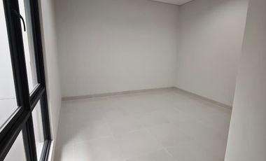 Rumah Cantik Minimalis 2 Lantai Disewakan di Cluster Genova Summarecon