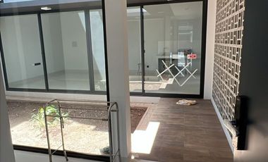 Rumah Cantik Minimalis 2 Lantai Disewakan di Cluster Genova Summarecon