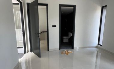 Rumah Cantik Minimalis 2 Lantai Disewakan di Cluster Genova Summarecon