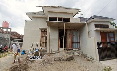 Rumah Barat Bantul Kota di Kadisono Guwosari Jogja Selatan Proses Bangun