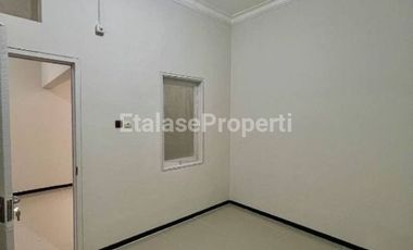 Disewakan Sewa Rumah Mulyosari Prima Lebar 9 Siap Huni  Baru Renovasi