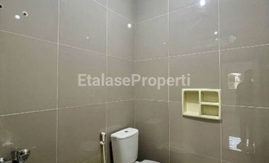 Disewakan Sewa Rumah Mulyosari Prima Lebar 9 Siap Huni  Baru Renovasi