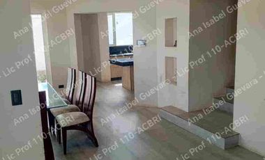 Casa en venta a pocos pasos de las Fritadas, Amazonas