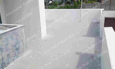 Casa en venta a pocos pasos de las Fritadas, Amazonas