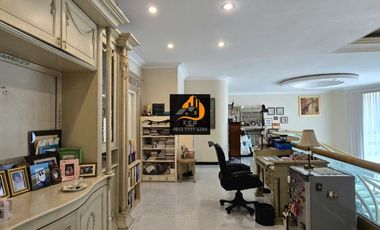 T57.Rumah Second Mewah Di Mega Kuningan Jakarta Selatan
