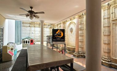 T57.Rumah Second Mewah Di Mega Kuningan Jakarta Selatan