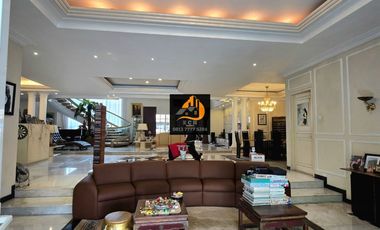 T57.Rumah Second Mewah Di Mega Kuningan Jakarta Selatan