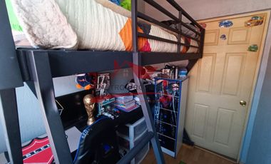 Hermosa Casa de Dos Pisos 3 Dormitorios 2 Baños, Condominio Piedra Roja, Comuna de Quilicura