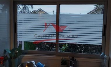 Hermosa Casa Dos Pisos Aislada, 3 Dormitorios, 2 Baños, Sector Larapinta, Comuna de Lampa.