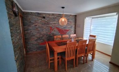 Hermosa Casa Dos Pisos Aislada, 3 Dormitorios, 2 Baños, Sector Larapinta, Comuna de Lampa.