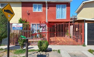 Hermosa Casa Ampliada de Dos Pisos con 5 Dormitorios, 2 Baños, Comuna de Buin.