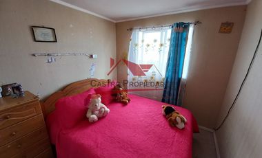 Hermosa Casa Ampliada de Dos Pisos con 5 Dormitorios, 2 Baños, Comuna de Buin.