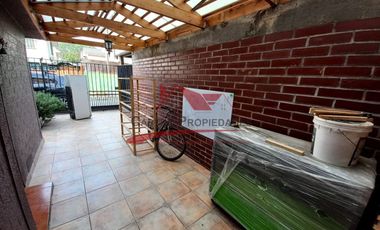 Hermosa Casa de Dos Pisos, 4 Dormitorios, 2 Baños, Villa Santa Luisa Norte, comuna de Quilicura.