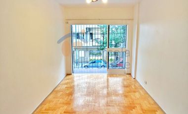 Depto. 2 Amb. con 2 Balcones y Patio Cubierto, en Palermo Soho