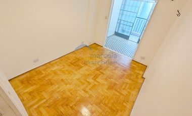 Depto. 2 Amb. con 2 Balcones y Patio Cubierto, en Palermo Soho