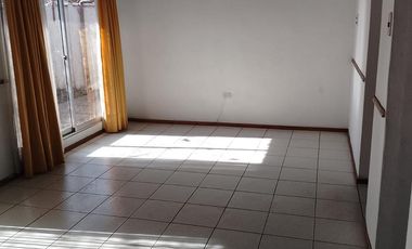 Casa en arriendo sector la cruz