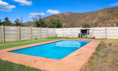 Leon Propiedades vende parcela con casa en sector Cuyuncavi.