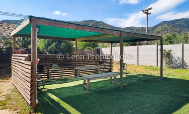 Leon Propiedades vende parcela con casa en sector Cuyuncavi.