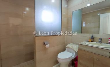 Leon Propiedades vende parcela con casa en sector Cuyuncavi.