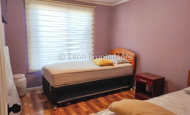 Leon Propiedades vende parcela con casa en sector Cuyuncavi.