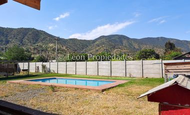 Leon Propiedades vende parcela con casa en sector Cuyuncavi.