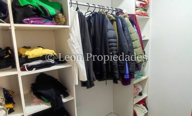 Leon Propiedades vende parcela con casa en sector Cuyuncavi.