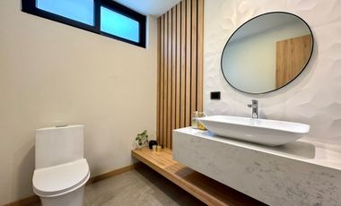 En Venta Casa de Lujo Sector Vía a Tutupali Tarqui