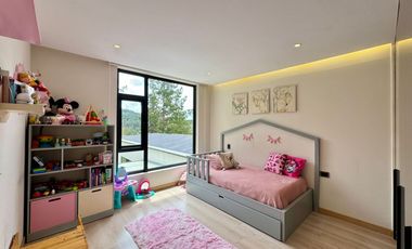 En Venta Casa de Lujo Sector Vía a Tutupali Tarqui