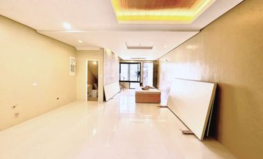 BEAUTIFUL MODERN 2 STOREY TRIPLEX TOWNHOUSE FOR SALE IN BETTER LIVING