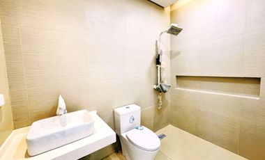 BEAUTIFUL MODERN 2 STOREY TRIPLEX TOWNHOUSE FOR SALE IN BETTER LIVING