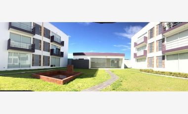 RENTA DEPARTAMENTO ZONA UDLAP, 2 RECAMARAS CON BAÑO, BAÑO DE VSIITAS, 2 ESTACIONAMIENTOS, ROOF GARDEN PRIVADO, CASETA DE VIGILANCIA, SALON DE USOS MUL