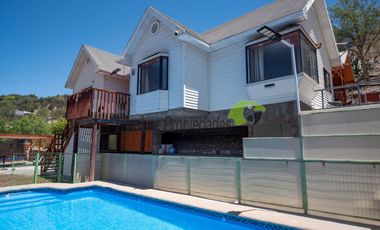 Venta de parcela con linda casa, agua y electricidad instalada, frutales y piscina. Vicuña. $254 millones