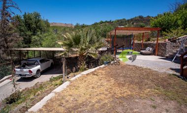 Venta de parcela con linda casa, agua y electricidad instalada, frutales y piscina. Vicuña. $254 millones