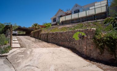 Venta de parcela con linda casa, agua y electricidad instalada, frutales y piscina. Vicuña. $254 millones