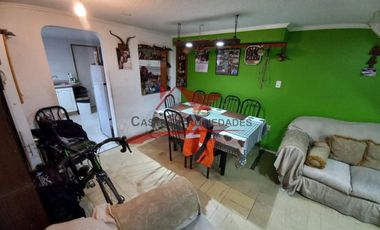 Casa Ampliada de Dos Pisos, 3 Dormitorios, 2 Baños , Villa Lo Boza, Comuna de Renca.