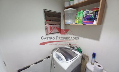 Casa Ampliada de Dos Pisos, 3 Dormitorios, 2 Baños , Villa Lo Boza, Comuna de Renca.