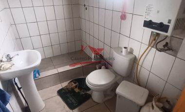 Casa de Dos Pisos con 5 Dormitorios, 1 Baño, Nehuentue, Comuna de Carahue, Novena Region.