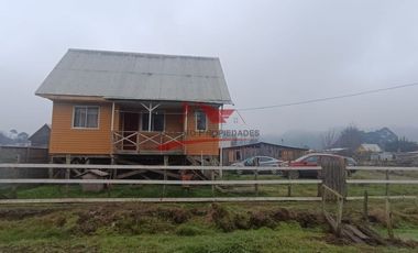 Casa de Dos Pisos con 5 Dormitorios, 1 Baño, Nehuentue, Comuna de Carahue, Novena Region.