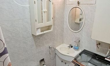 SINCRONICA PROPIEDADES VENDE HERMOSA CASA CON ESPECTACULAR JARDIN EN EL CANELO, ALGARROBO