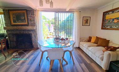 SINCRONICA PROPIEDADES VENDE HERMOSA CASA CON ESPECTACULAR JARDIN EN EL CANELO, ALGARROBO