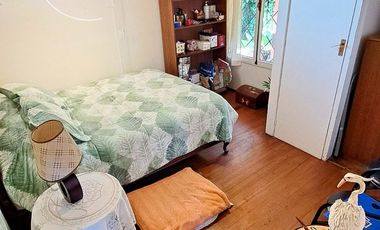 SINCRONICA PROPIEDADES VENDE HERMOSA CASA CON ESPECTACULAR JARDIN EN EL CANELO, ALGARROBO