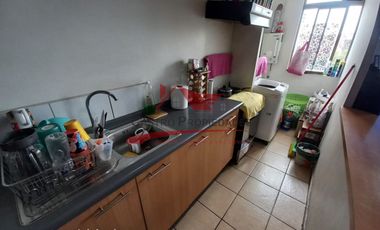 Hermoso Departamento Cuarto Piso, 3 Dormitorios y 1 Baño , Villa Tres Montes, Comuna de Quilicura.