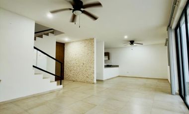 Casa en Venta  en Botánico Residencial Conkal